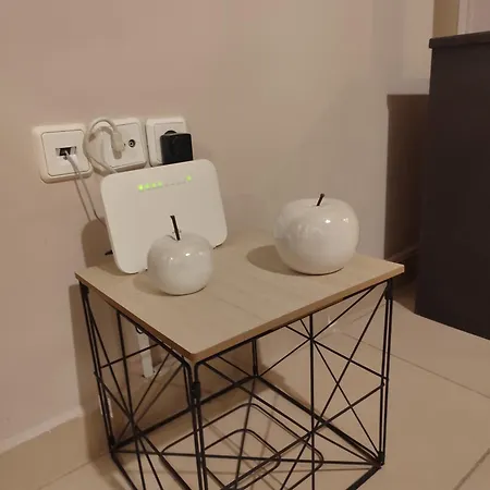 Pebble * Kiaton